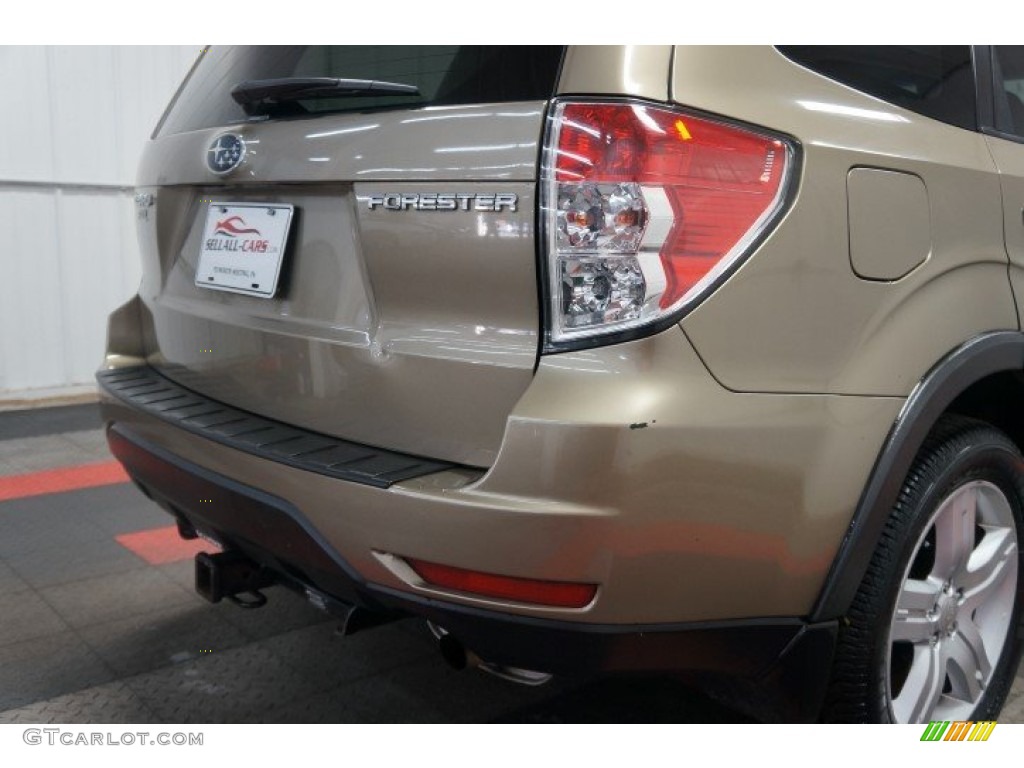 2009 Forester 2.5 X Premium - Topaz Gold Metallic / Black photo #52