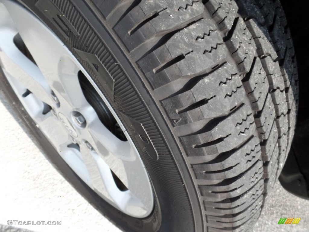 2013 Grand Cherokee Laredo - Bright White / Dark Graystone/Medium Graystone photo #9