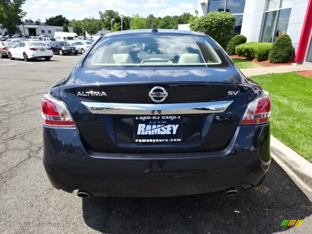 2015 Altima 2.5 SV - Storm Blue / Beige photo #6
