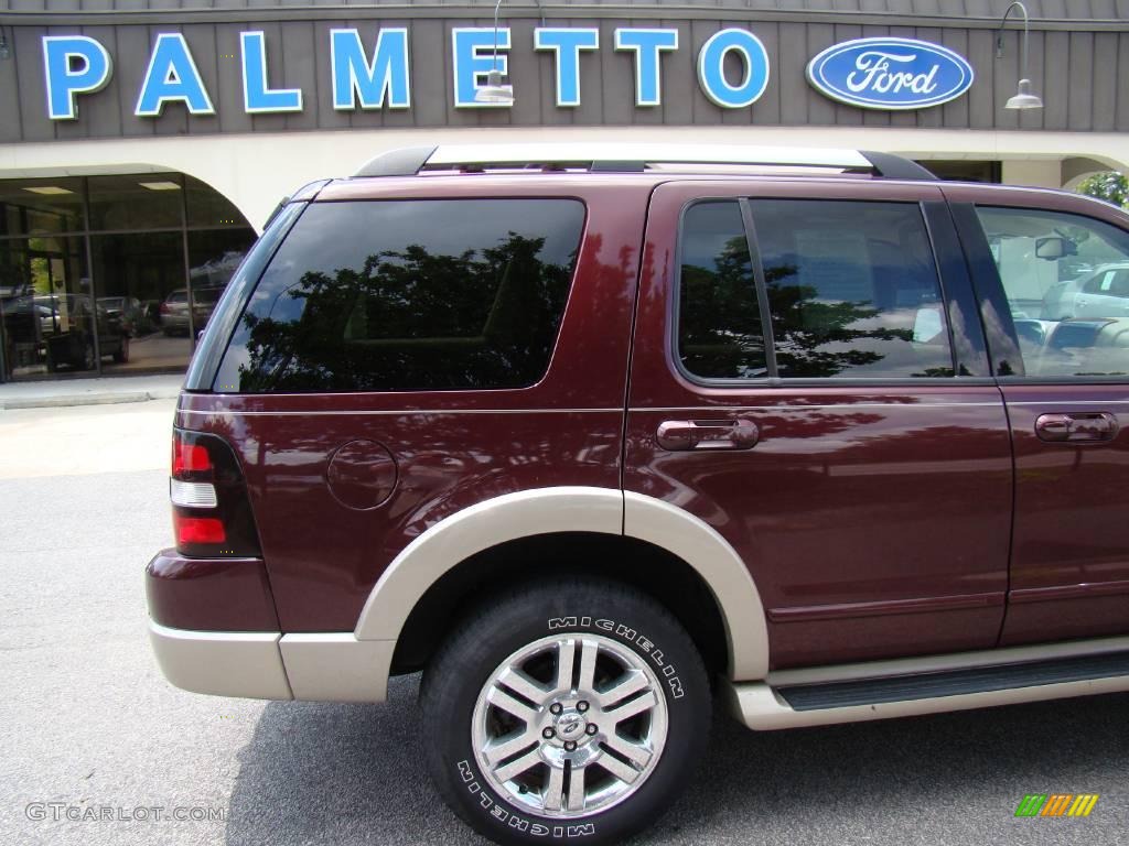 2007 Explorer Eddie Bauer - Dark Cherry Metallic / Camel photo #26