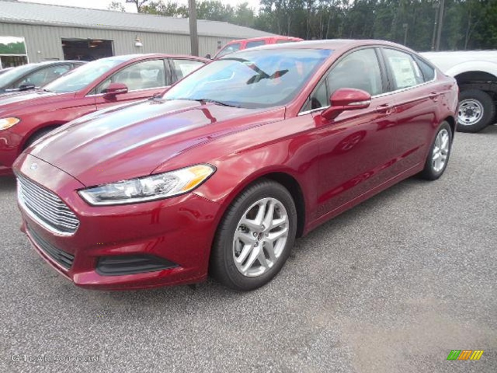 2016 Fusion SE - Ruby Red Metallic / Charcoal Black photo #1