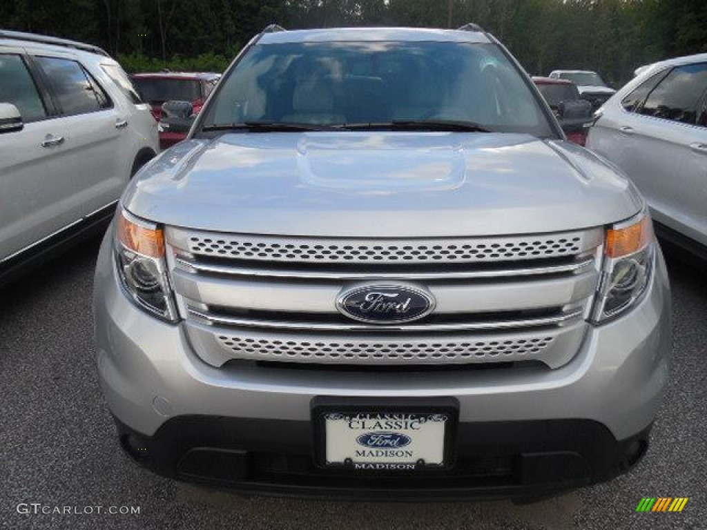 2015 Explorer XLT 4WD - Ingot Silver / Medium Light Stone photo #2