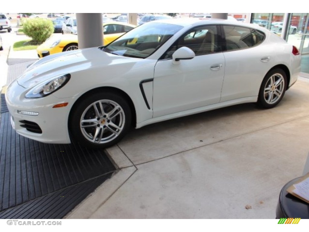 White 2016 Porsche Panamera Standard Panamera Model Exterior Photo #106321193