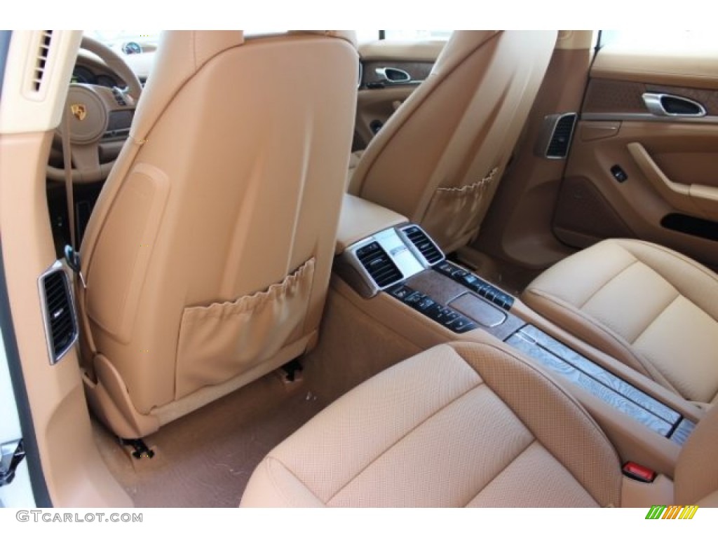 2016 Porsche Panamera Standard Panamera Model Rear Seat Photo #106321907