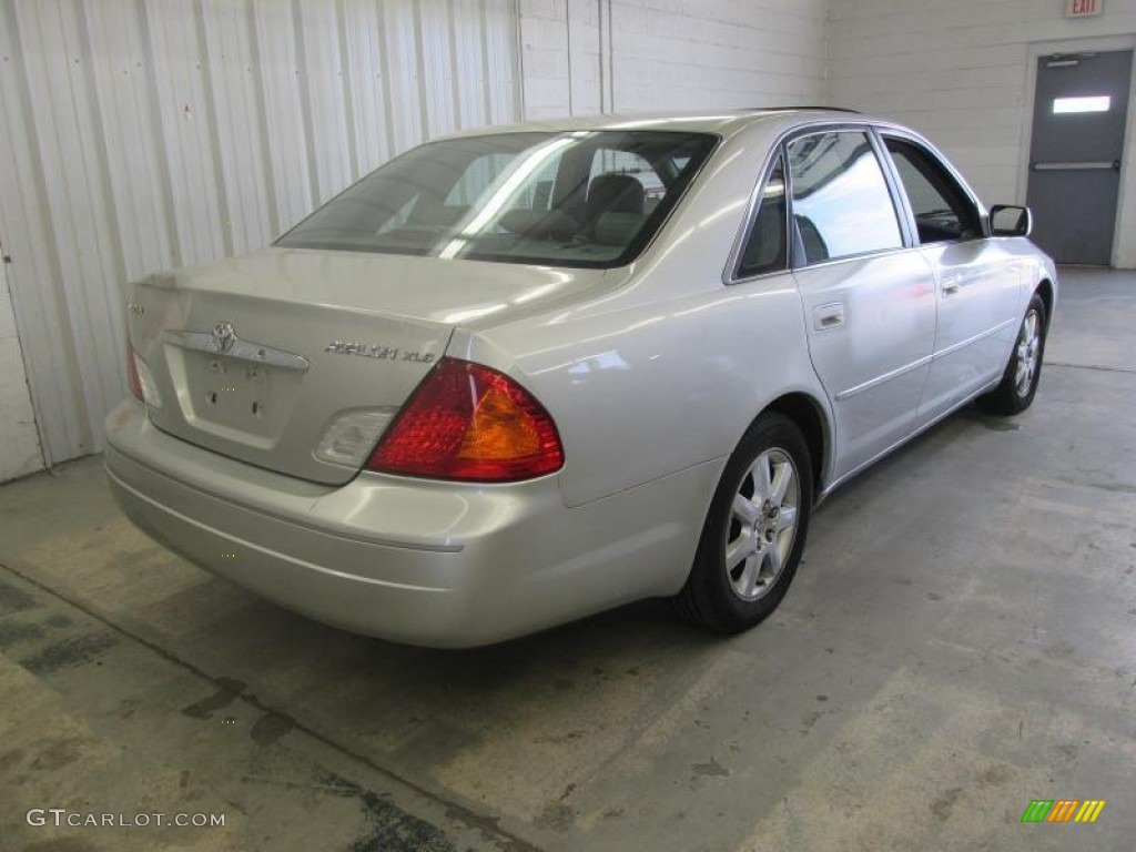 2001 Avalon XLS - Lunar Mist Metallic / Stone photo #2