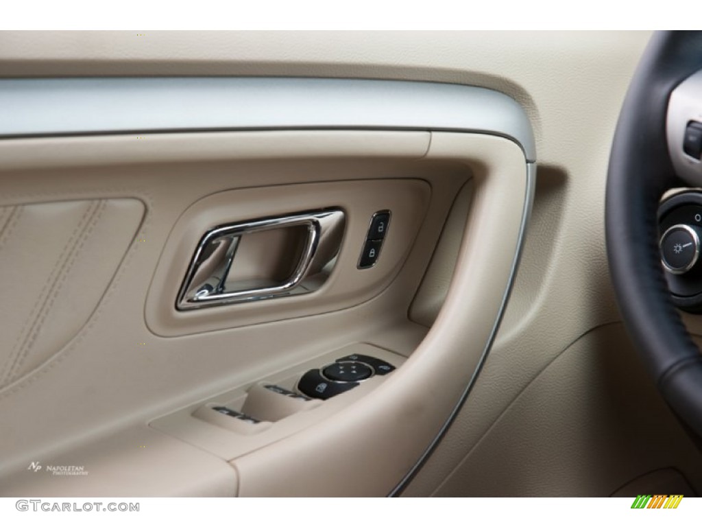 2015 Taurus SEL - Ruby Red Metallic / Dune photo #11