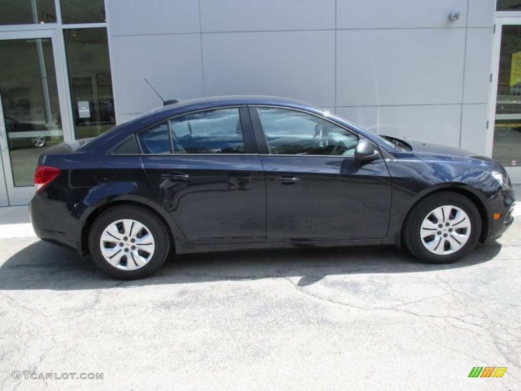 2016 Cruze Limited LS - Blue Ray Metallic / Jet Black/Medium Titanium photo #2