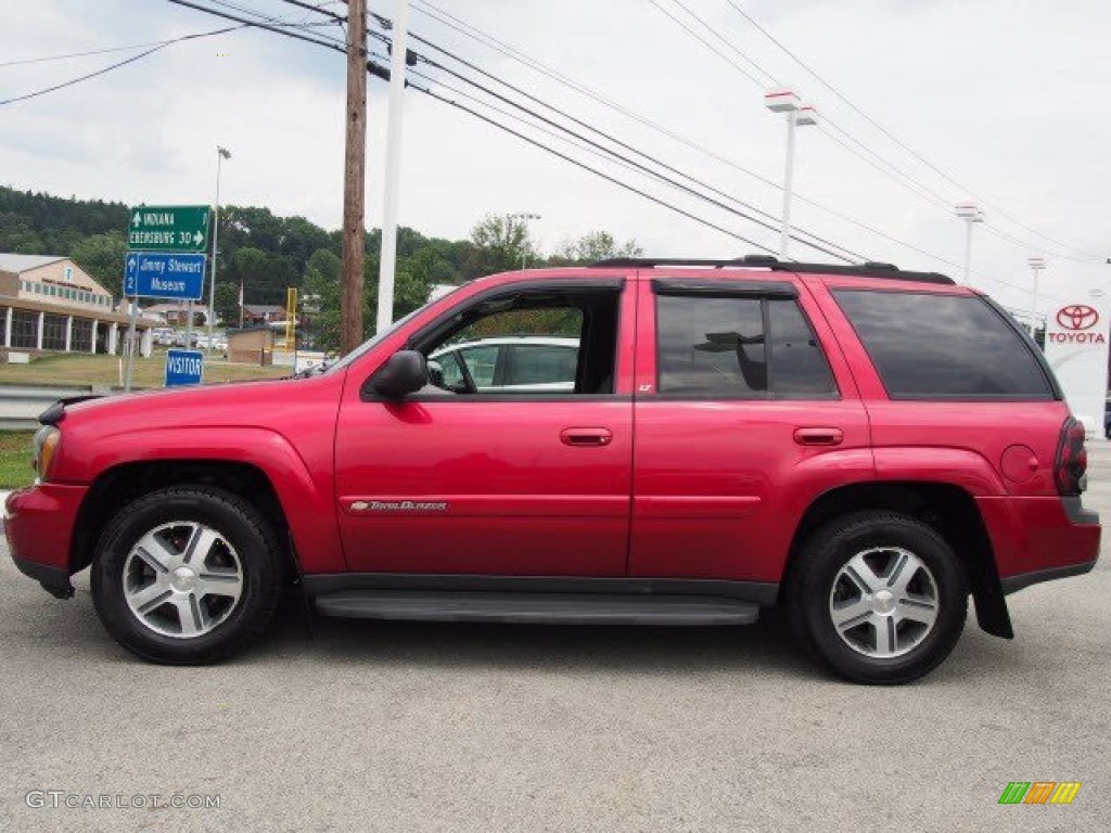 2004 TrailBlazer LT 4x4 - Medium Red Metallic / Light Cashmere photo #2