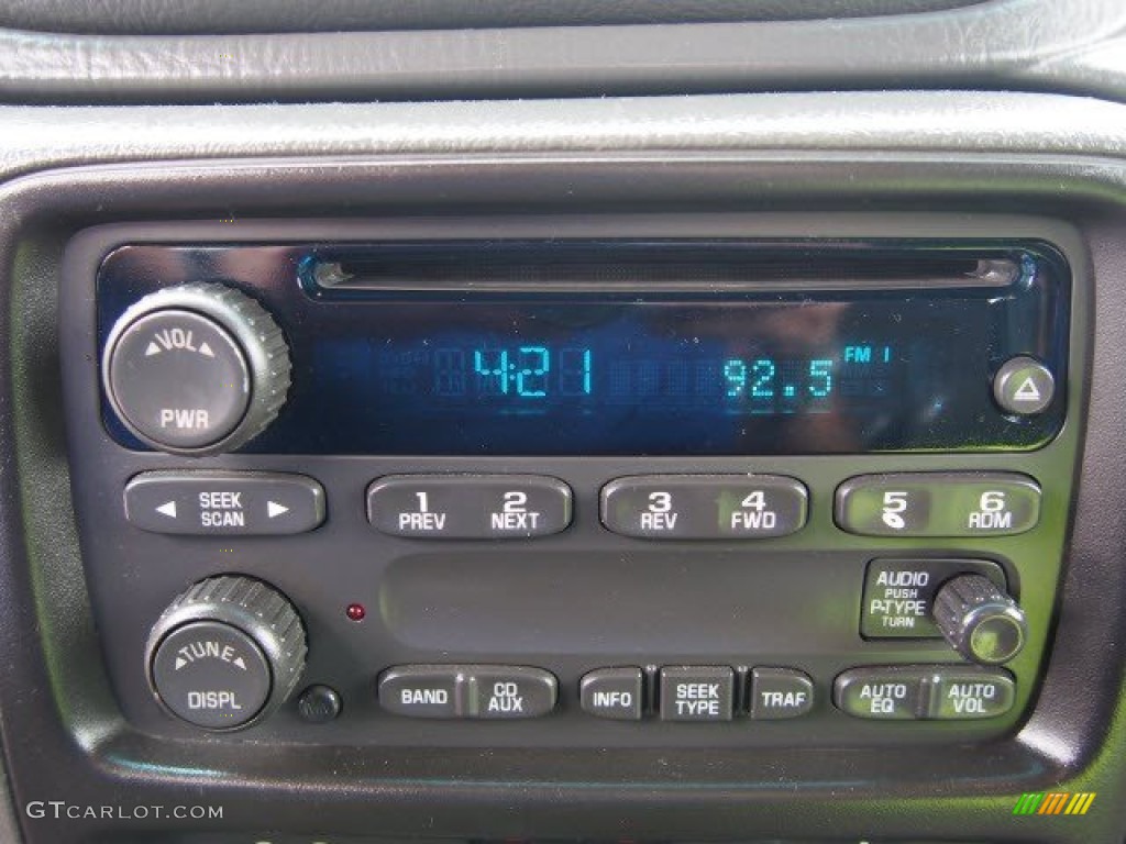 2004 TrailBlazer LT 4x4 - Medium Red Metallic / Light Cashmere photo #12