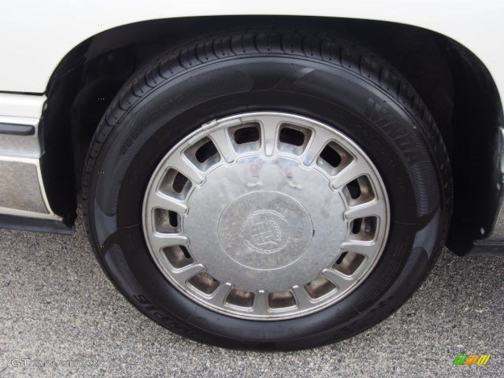 1996 DeVille Sedan - White / Neutral Shale photo #5