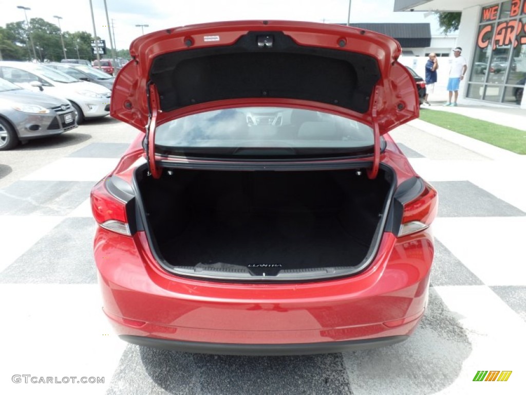 2015 Elantra SE Sedan - Geranium Red / Black photo #5