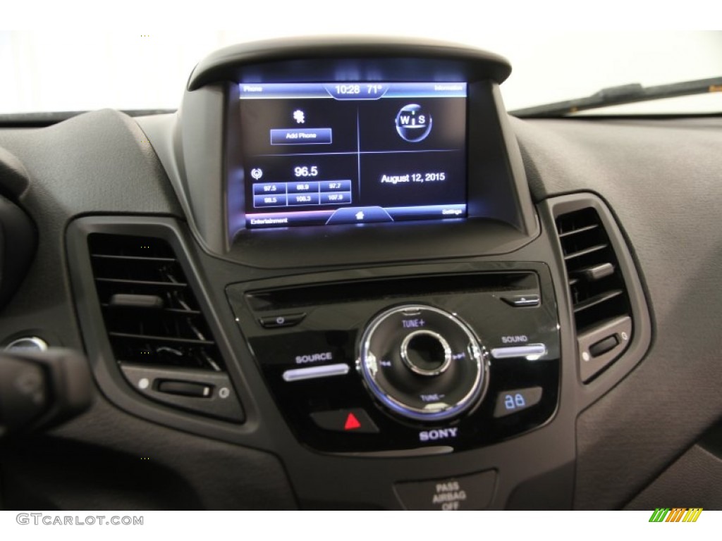 2014 Ford Fiesta ST Hatchback Controls Photo #106331705