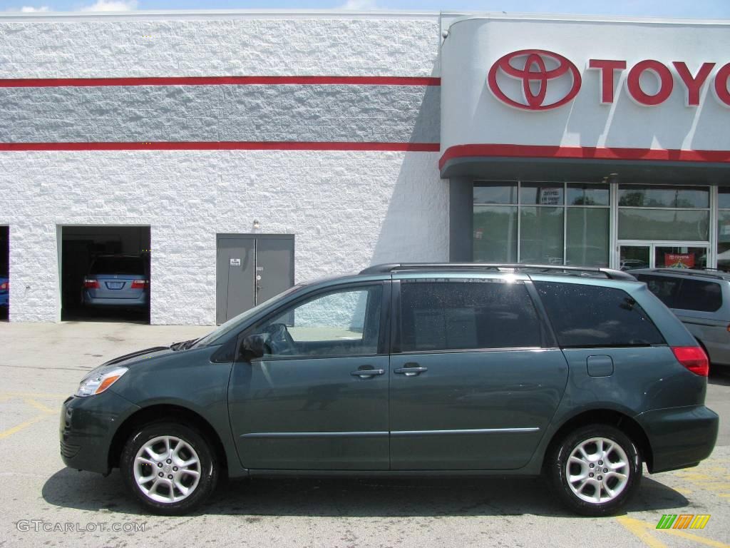 2005 Sienna LE AWD - Aspen Green Pearl / Taupe photo #2