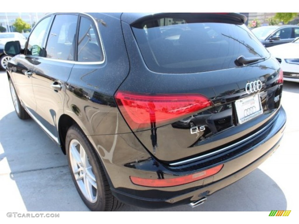 2016 Q5 2.0 TFSI Premium Plus quattro - Brilliant Black / Black photo #6