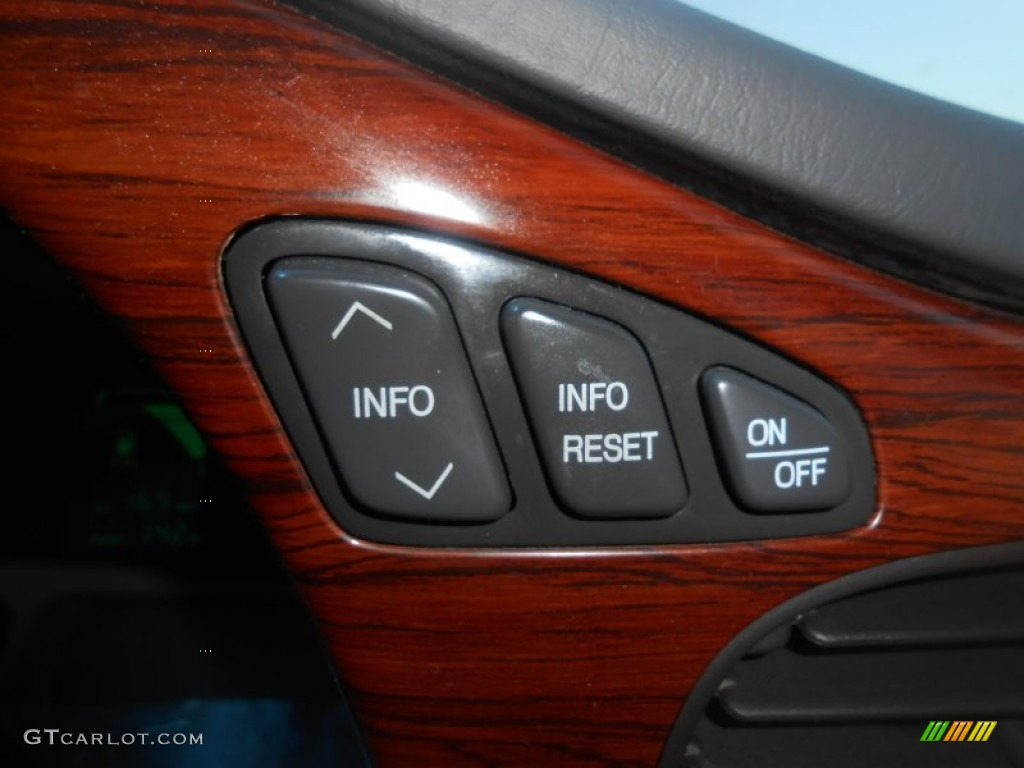 2005 DeVille Sedan - Light Platinum / Shale photo #20