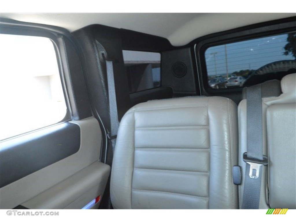 2005 H2 SUV - Desert Sand Metallic / Wheat photo #17
