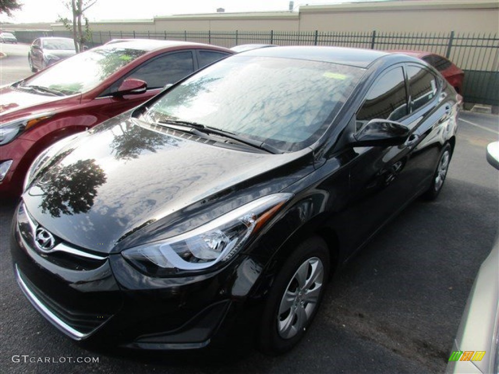 2016 Elantra SE - Phantom Black / Gray photo #2