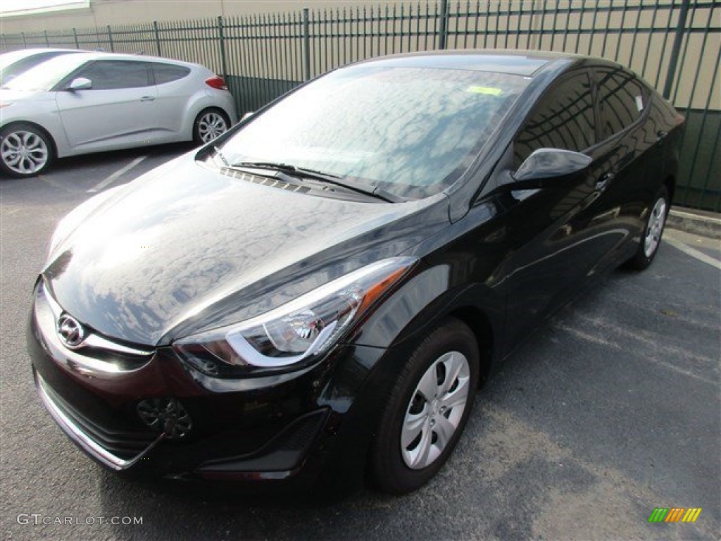 2016 Elantra SE - Phantom Black / Gray photo #2