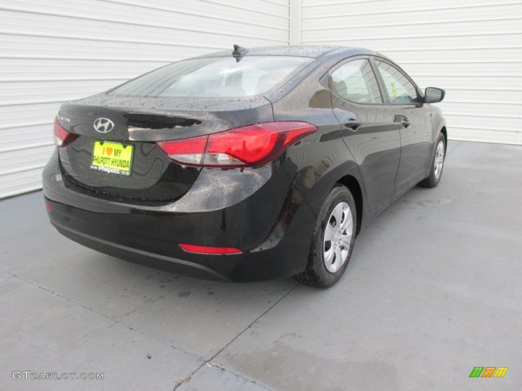 2016 Elantra SE - Phantom Black / Gray photo #4