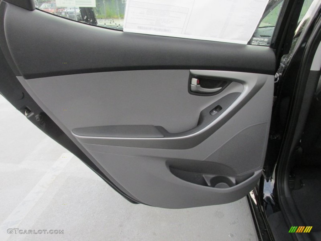 2016 Elantra SE - Phantom Black / Gray photo #17