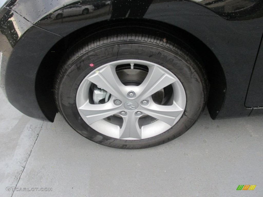 2016 Elantra Value Edition - Phantom Black / Black photo #11