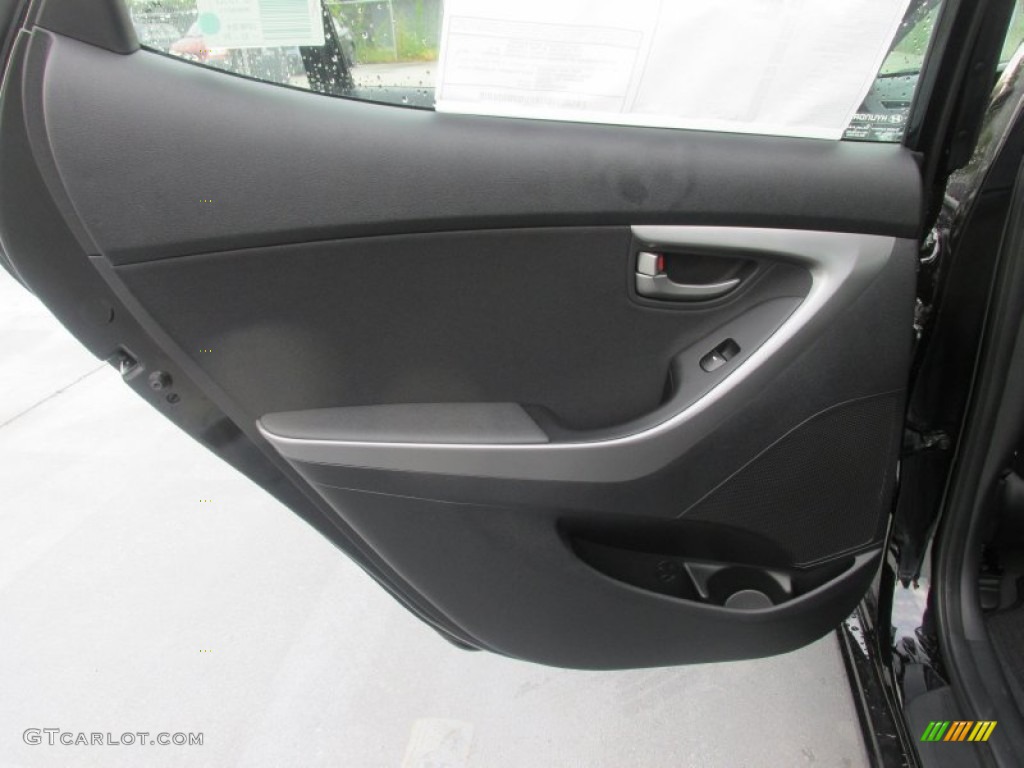 2016 Elantra Value Edition - Phantom Black / Black photo #17