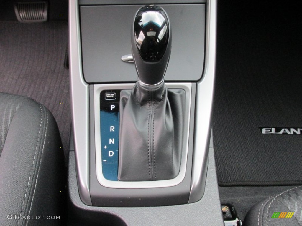 2016 Elantra Value Edition - Phantom Black / Black photo #28