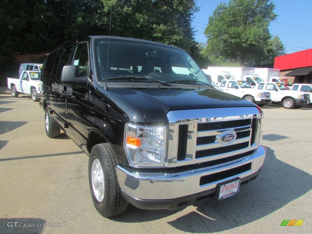 2013 E Series Van E350 XLT Extended Passenger - Dark Blue Pearl / Medium Flint photo #6