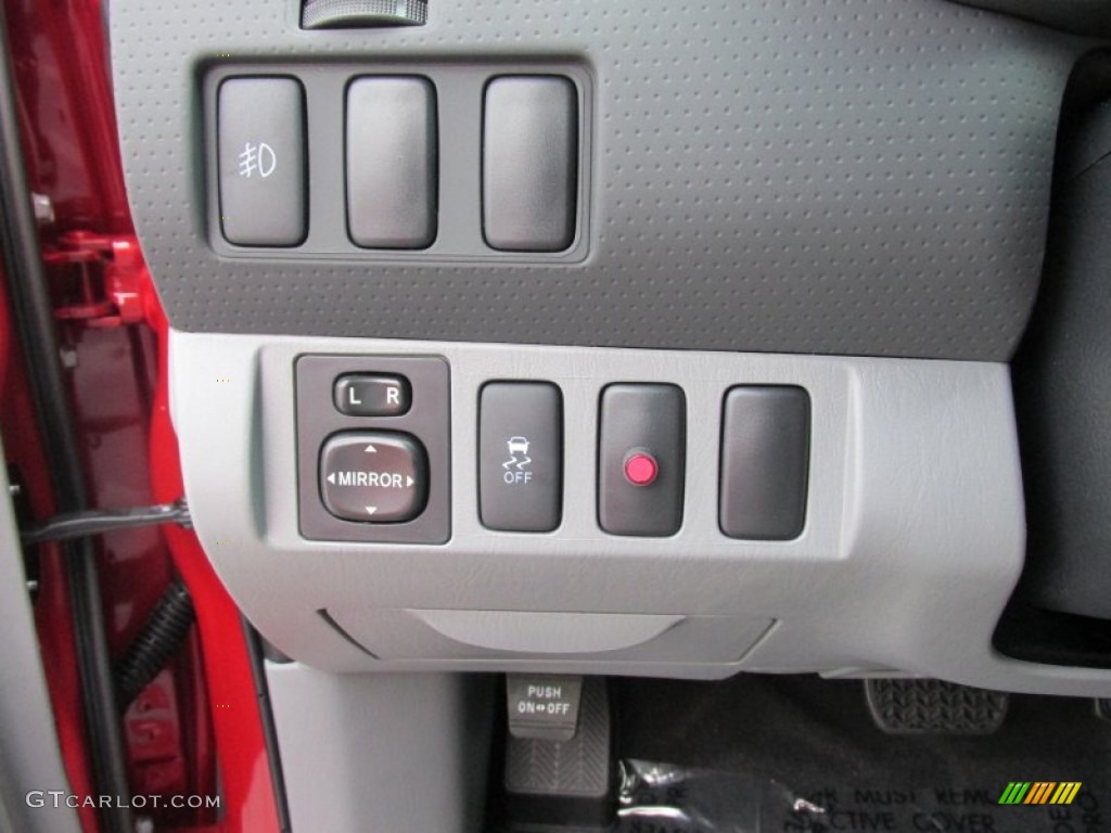 2015 Toyota Tacoma V6 PreRunner Double Cab Controls Photo #106353821