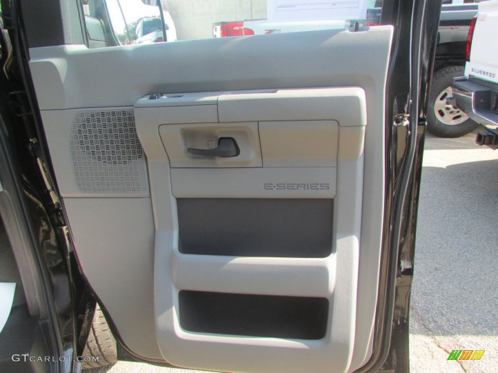 2013 E Series Van E350 XLT Extended Passenger - Dark Blue Pearl / Medium Flint photo #26