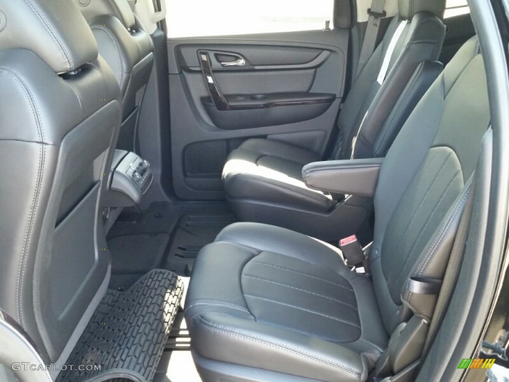 2016 Chevrolet Traverse LTZ AWD Rear Seat Photos