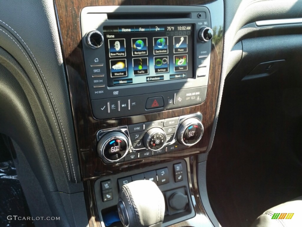 2016 Chevrolet Traverse LTZ AWD Controls Photos
