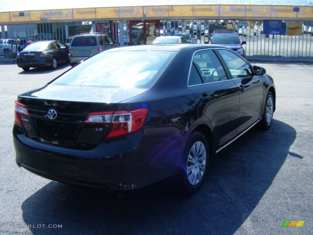 2014 Camry LE - Attitude Black Metallic / Ivory photo #4