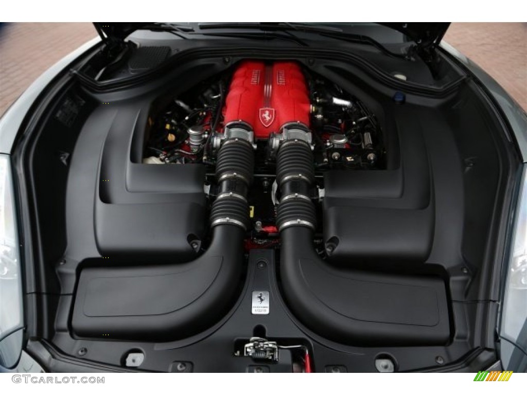 2010 Ferrari California Standard California Model Engine Photos