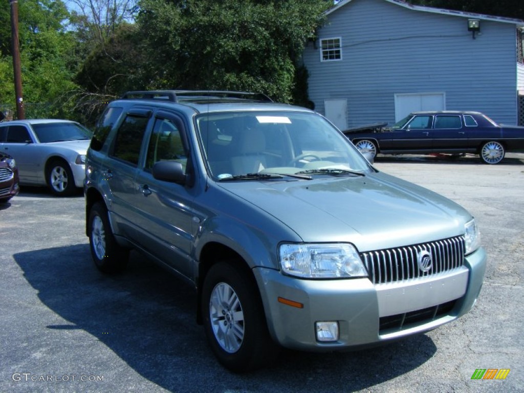 2006 Mariner Luxury - Light Tundra Metallic / Pebble/Light Parchment photo #1