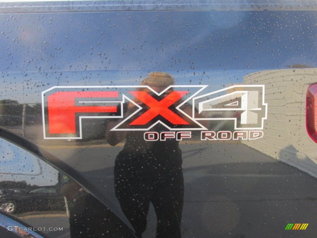 2015 F150 XLT SuperCab 4x4 - Tuxedo Black Metallic / Black photo #17