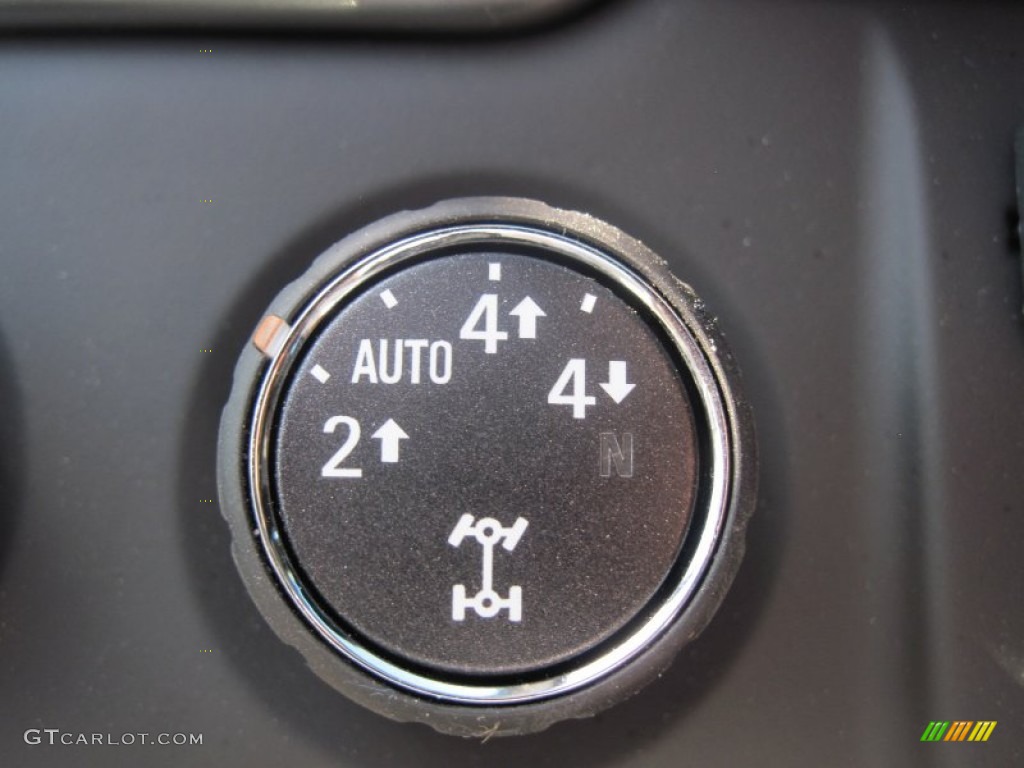 2016 Chevrolet Tahoe LTZ 4WD Controls Photo #106365314
