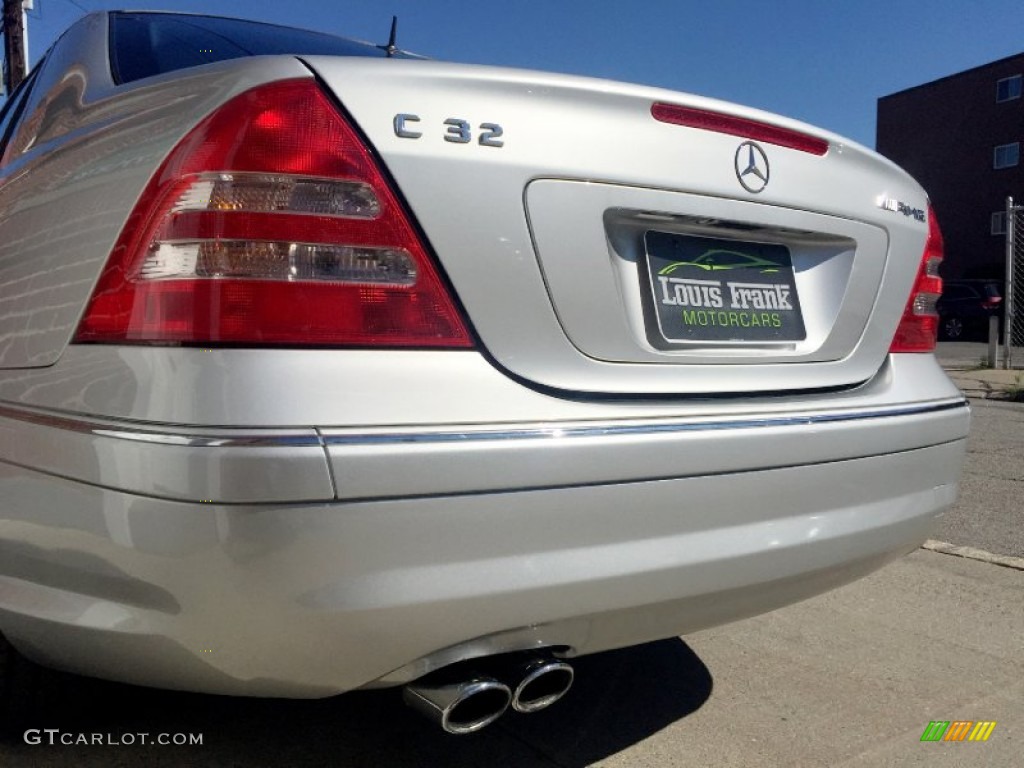 2003 C 32 AMG Sedan - Brilliant Silver Metallic / Charcoal photo #9