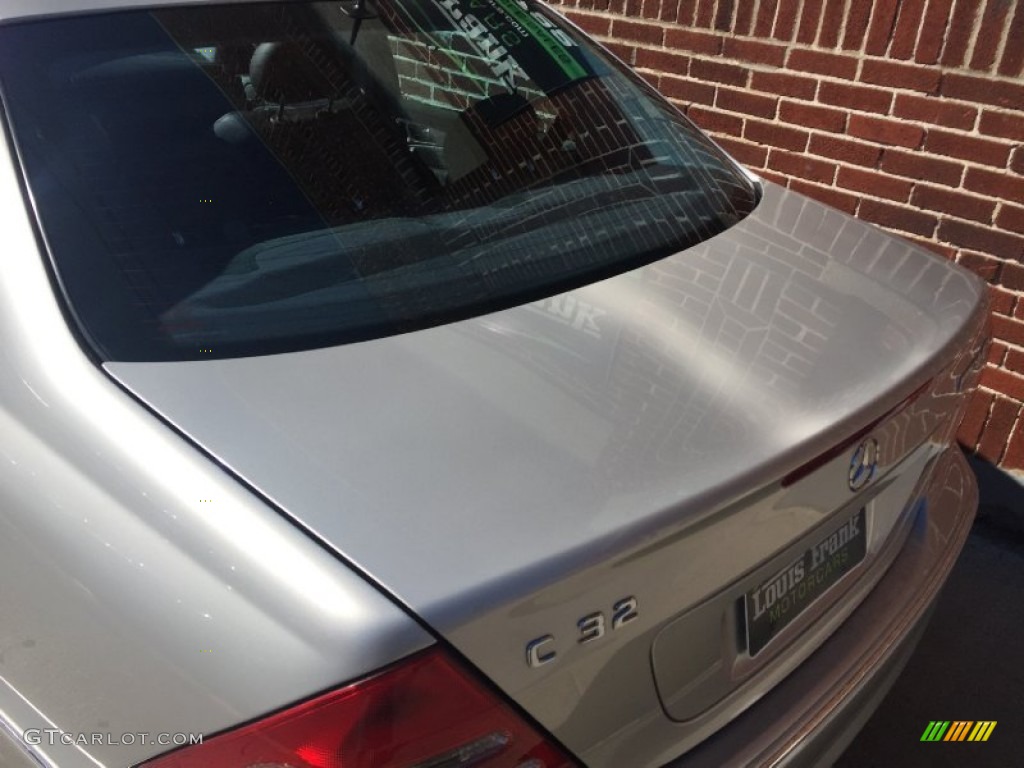 2003 C 32 AMG Sedan - Brilliant Silver Metallic / Charcoal photo #49
