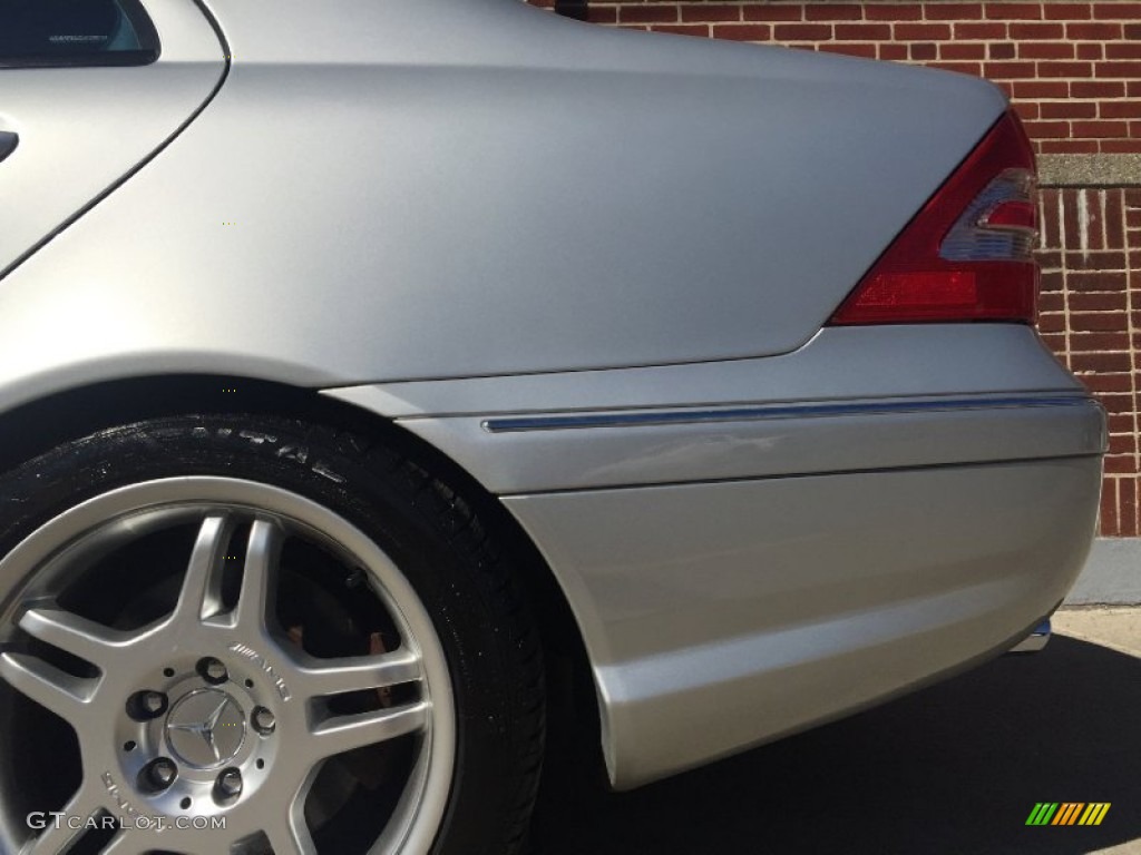 2003 C 32 AMG Sedan - Brilliant Silver Metallic / Charcoal photo #53