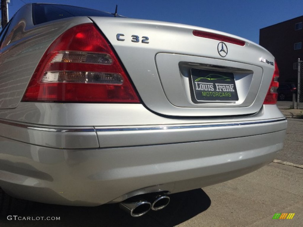 2003 C 32 AMG Sedan - Brilliant Silver Metallic / Charcoal photo #78