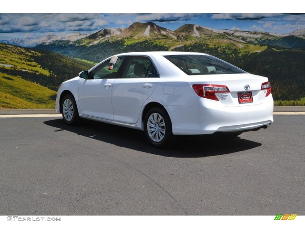 2012 Camry LE - Super White / Light Gray photo #8