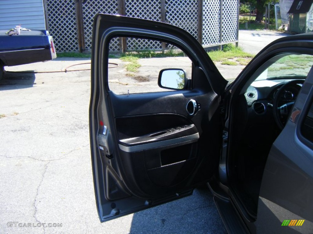 2011 HHR LT - Cyber Gray Metallic / Gray photo #5