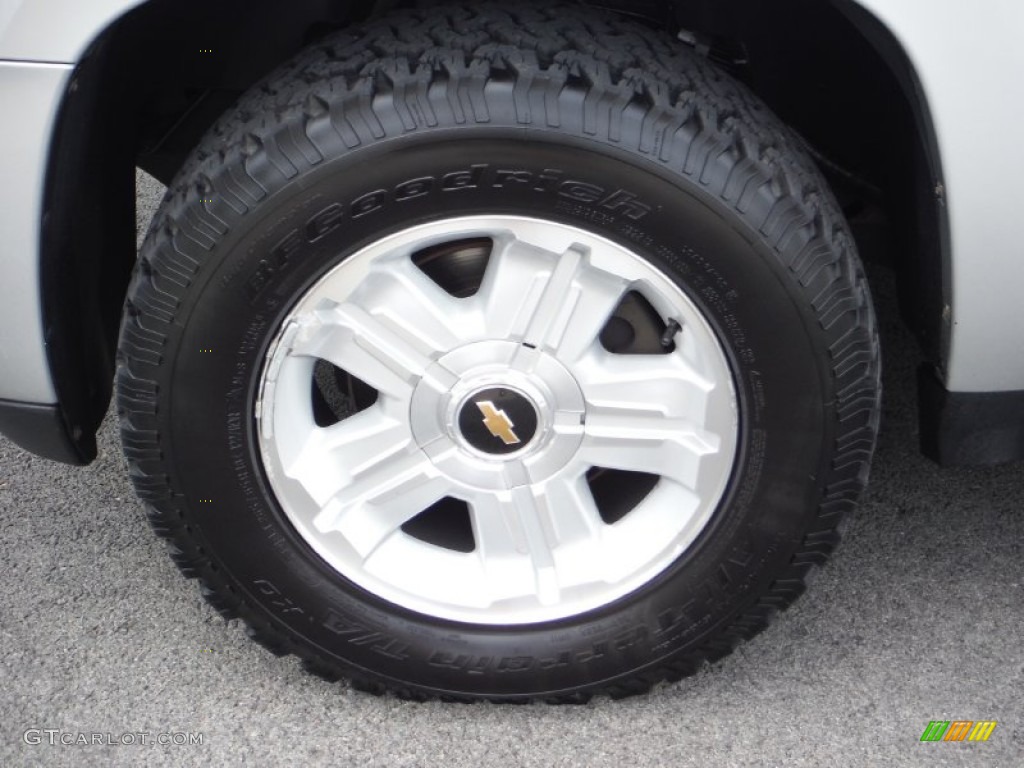 2011 Suburban LT 4x4 - Sheer Silver Metallic / Ebony photo #3