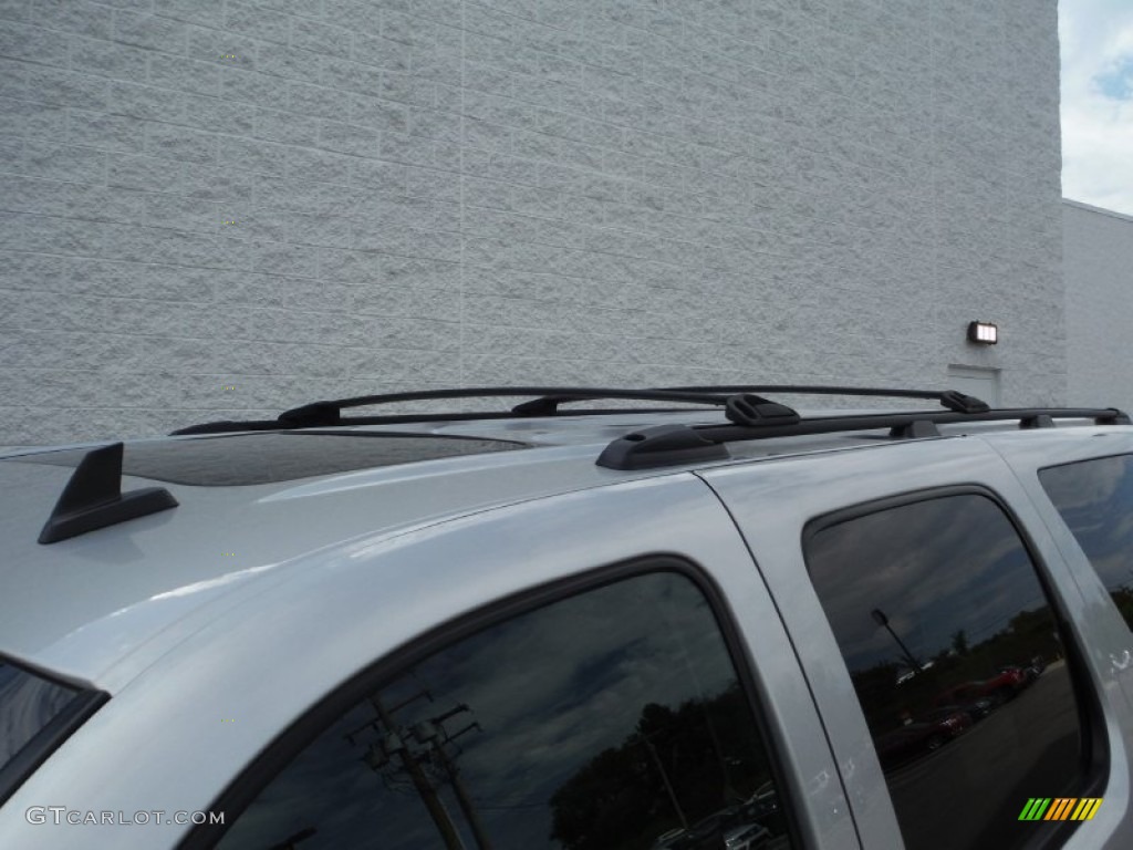 2011 Suburban LT 4x4 - Sheer Silver Metallic / Ebony photo #5