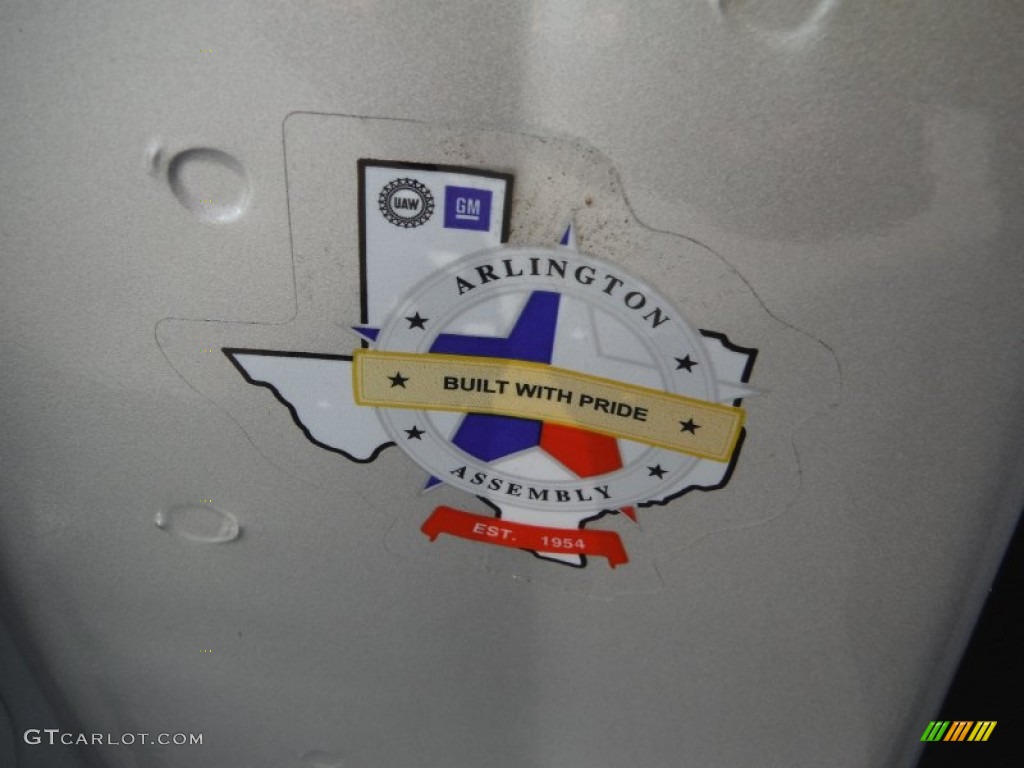 2011 Suburban LT 4x4 - Sheer Silver Metallic / Ebony photo #24