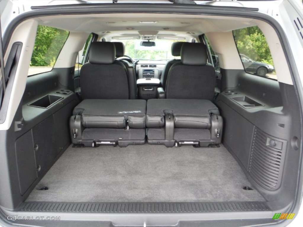 2011 Suburban LT 4x4 - Sheer Silver Metallic / Ebony photo #34