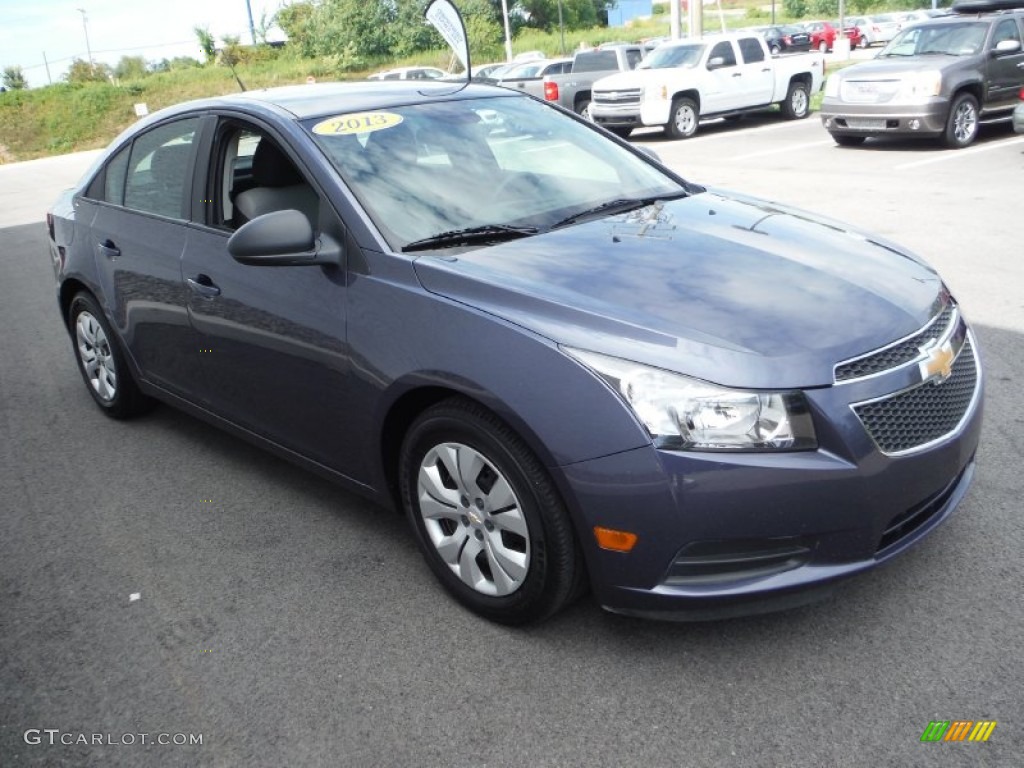 2013 Cruze LS - Tungsten Metallic / Jet Black/Medium Titanium photo #5