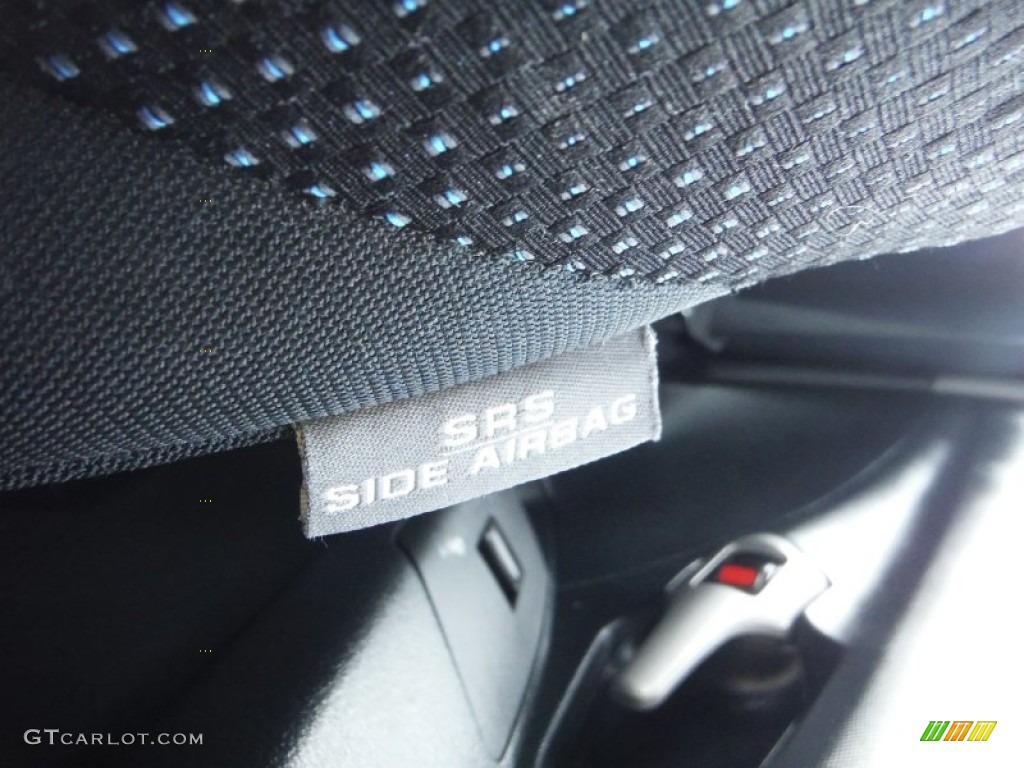 2009 Matrix S AWD - Nautical Blue Metallic / Dark Charcoal photo #13