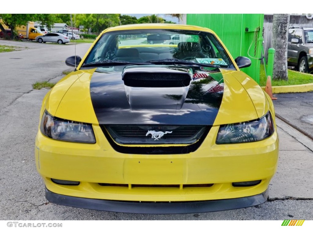 2002 Mustang V6 Coupe - Zinc Yellow / Medium Graphite photo #2